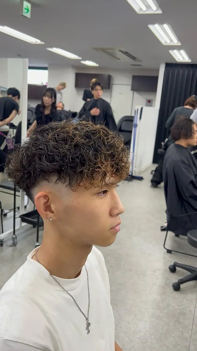 カラー パーマ メンズ スペインカール カット パーマ 🔥メンズ特化🔥 匠翔のヘアスタイル