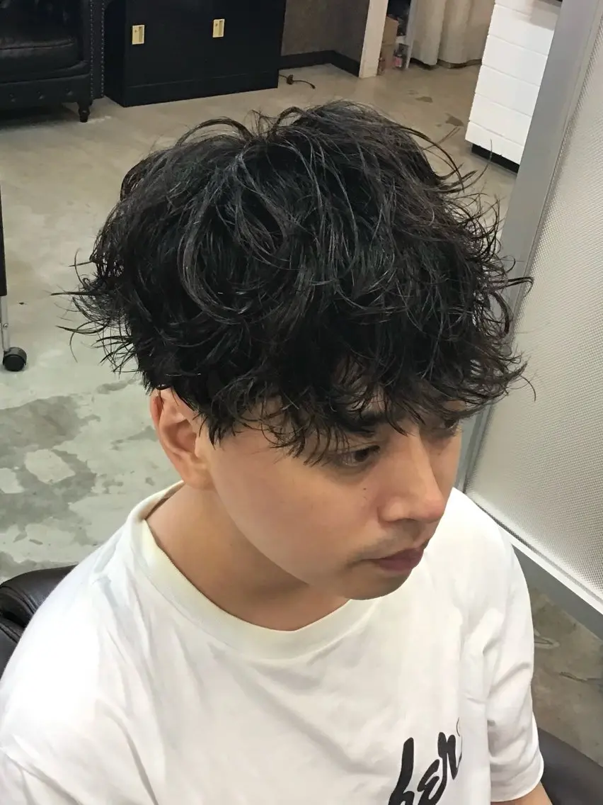 ショート パーマ メンズ メンズパーマ特化 カバヤマ　リョウのヘアスタイル