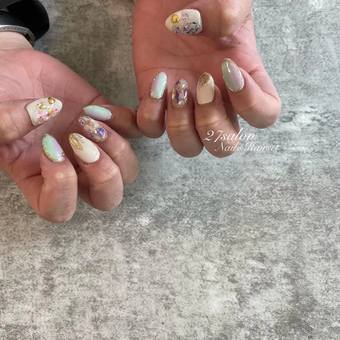 ネイル オーロラネイル グラデーション 27salon yuinaのネイルデザイン