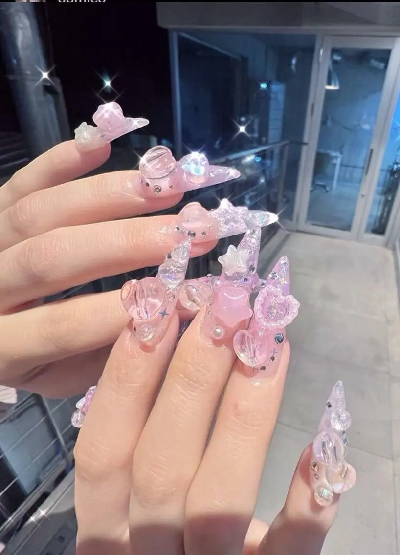 ネイル アートネイル フラワーネイル ジェルネイル キラキラネイル 韓国ネイル ハンドネイル Nova Nail Studioのネイルデザイン