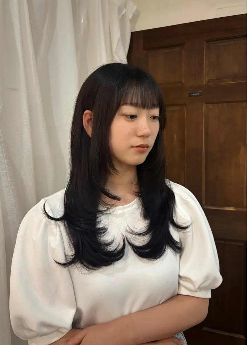 ロング 顔周りカット ハッシュカット 韓国風ヘア カット ゆうめ 透明感カラー /韓国風レイヤーのヘアスタイル