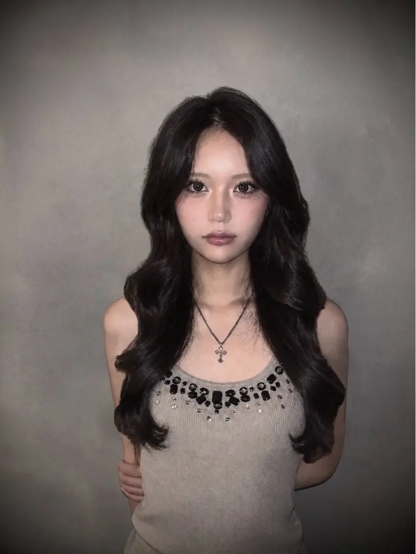 カラー loob Tokyo Arisa❤︎†のヘアスタイル