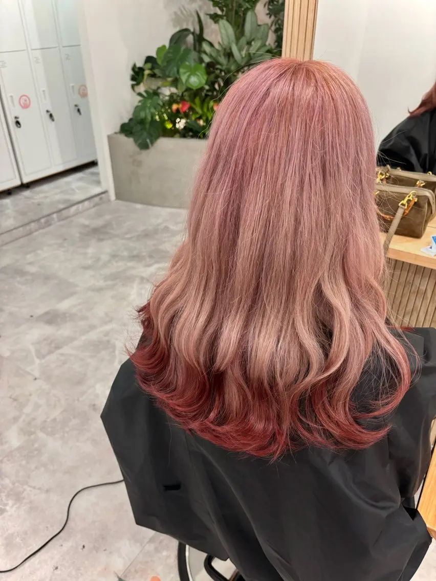 ロング カラー カラー400種類以上 仁香𓂃 𓈒𓏸のヘアスタイル
