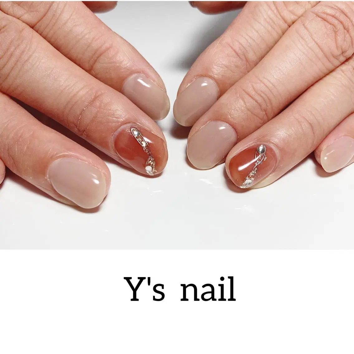ネイル アートネイル ミラーネイル 手書きが得意🖌️ Y’s  nailのネイルデザイン