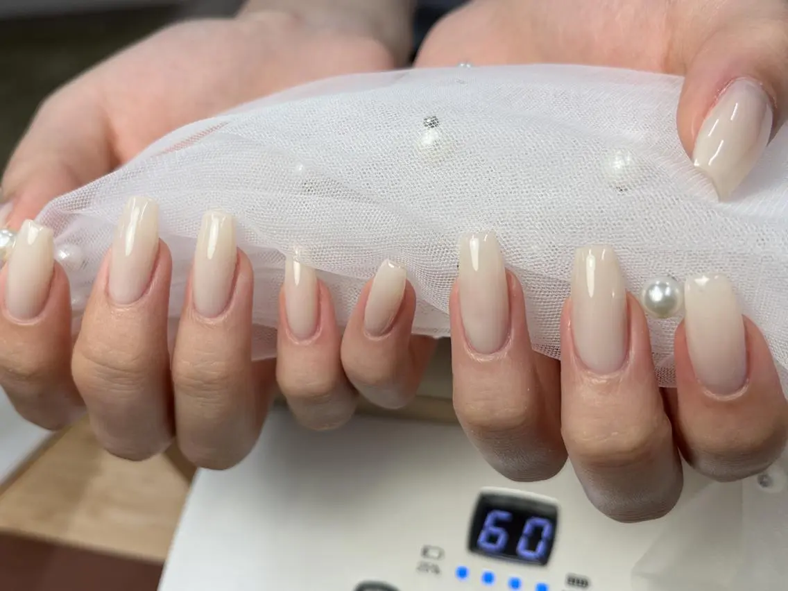 ネイル シンプルネイル ハンドネイル ハンドケア ToliyDeliy ネイルサロンのネイルデザイン