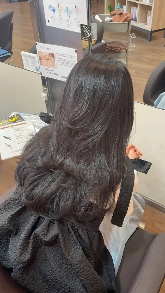 カラー ヘアカラー トリートメント 束感まつぱ🫧 なつき🫧のヘアスタイル