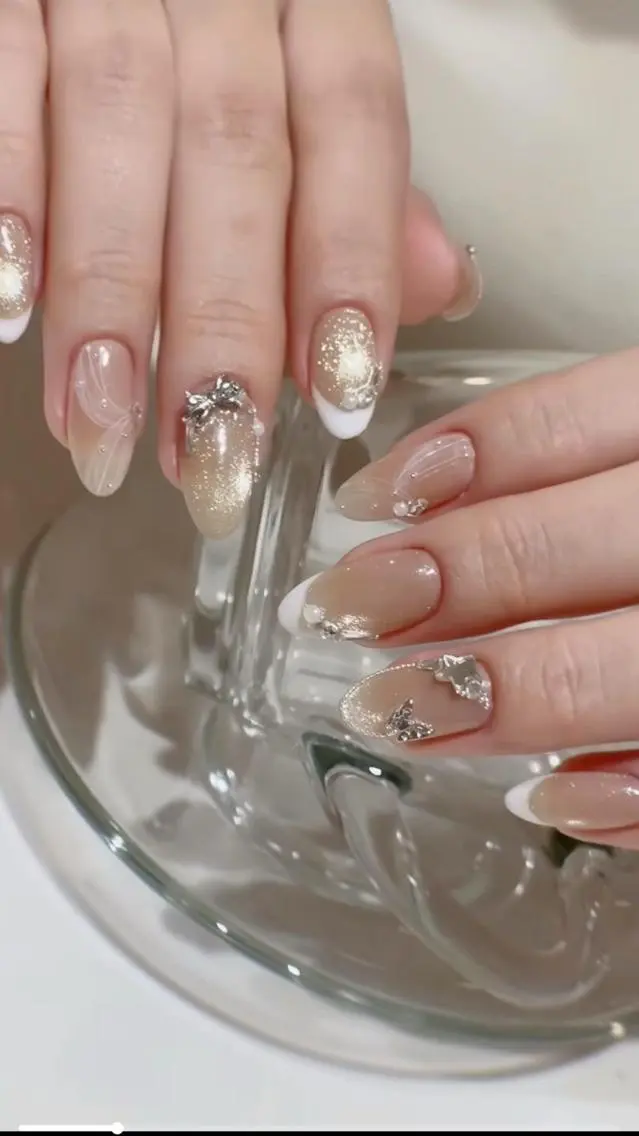 ⭐️人気NO.3⭐️ケア込み・アートやり+パーツつけ放題💅🥰の写真