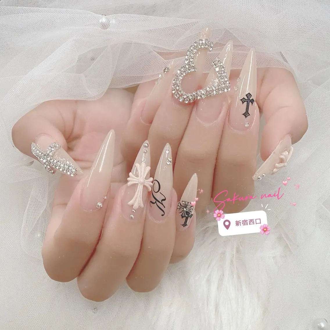 ネイル オーロラネイル クリアネイル ジェルネイル ガーリー 韓国ネイル ハンドネイル Sakura Nail Salonのネイルデザイン