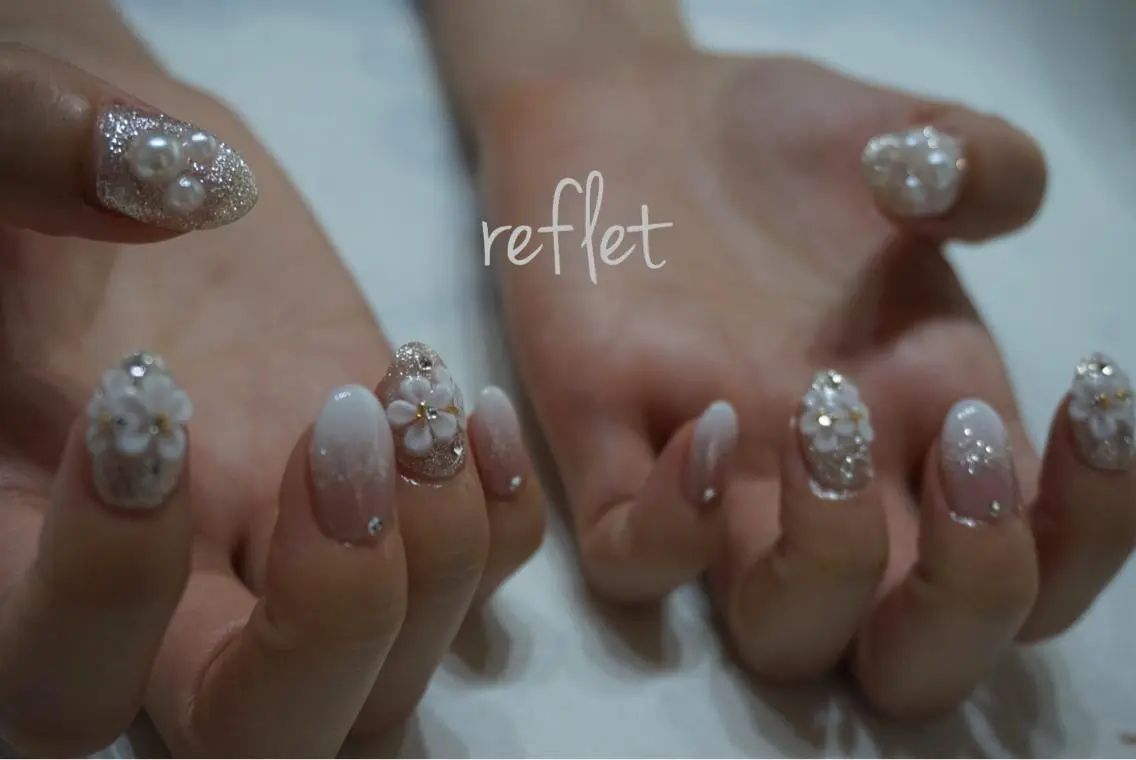 ネイル アートネイル グラデーション ラメ(グリッター) ブライダルネイル ホワイト ハンドネイル reflet nailのネイルデザイン