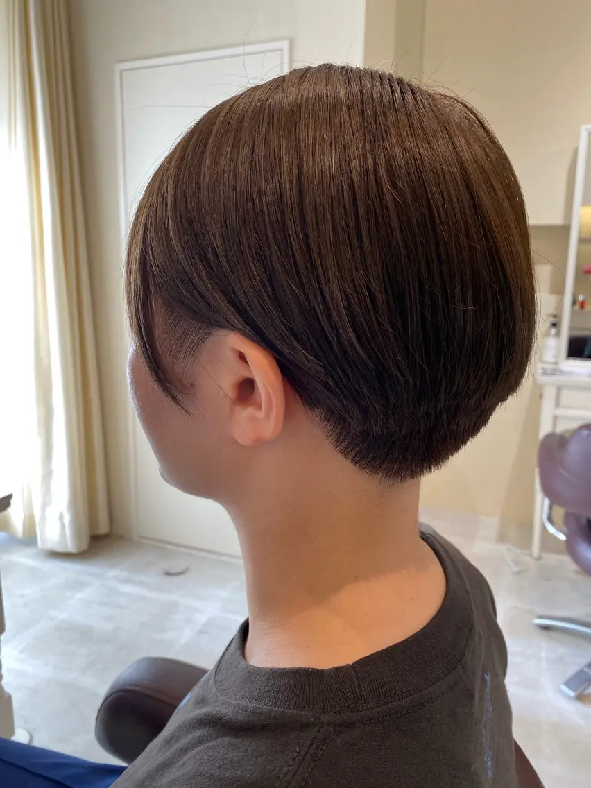ショート カラー カット ヘアカラー トリートメント オタク美容師🎮 AKARIのヘアスタイル