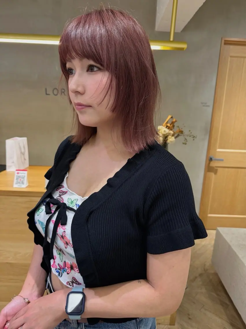 ミディアム 似合わせカット 縮毛矯正 ヘアカラー トリートメント あやか🌼 カラーモデル/栄のヘアスタイル