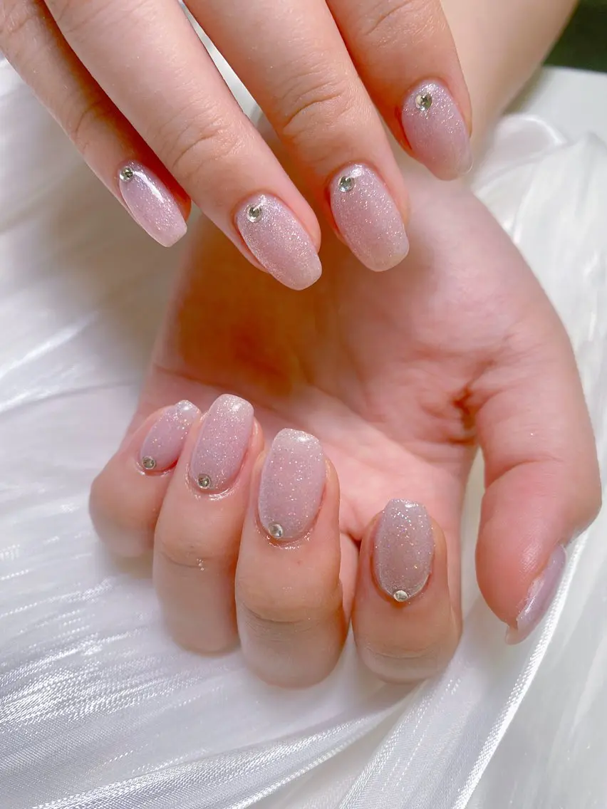 ネイル ストーンネイル ARBRE nailsalonのネイルデザイン
