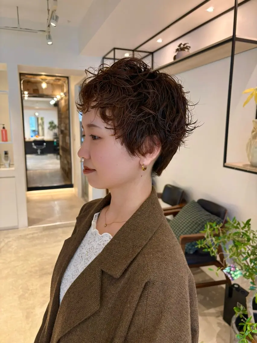 ショート パーマ 暖色カラー 奥村陽花のヘアスタイル
