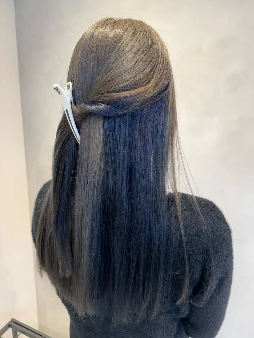 ロング カラー ブルーカラー ハイトーンカラー カット ヘアカラー トリートメント 透明感カラー✨艶髪 制作🌱山根あゆみのヘアスタイル
