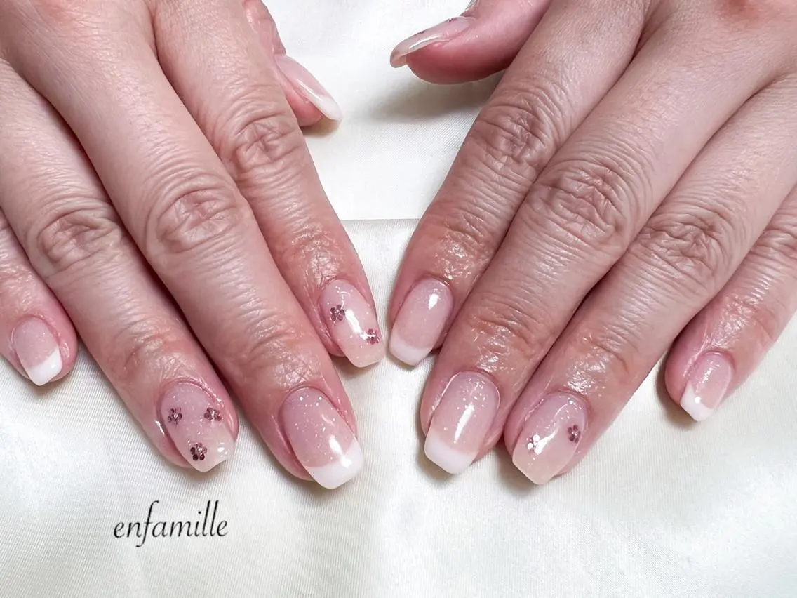 ネイル ハンドネイル nail salon en familleのネイルデザイン