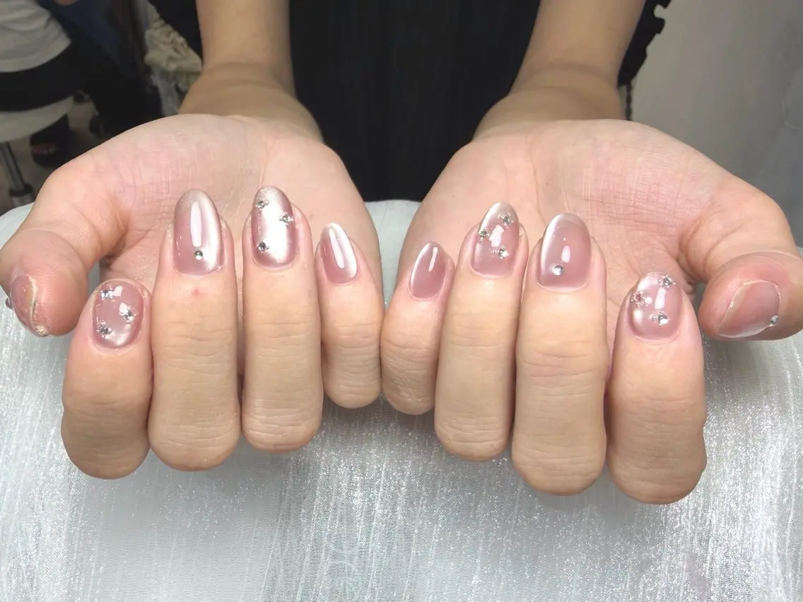ネイル ハンドネイル しゅ しんしょうのネイルデザイン