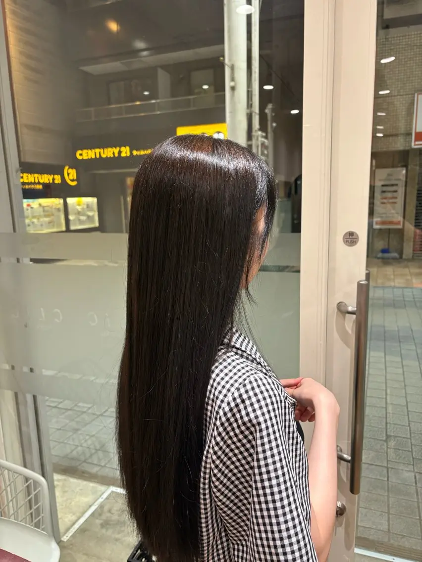 ロング 縮毛矯正 ヘアカラー 阪間 遼平のヘアスタイル