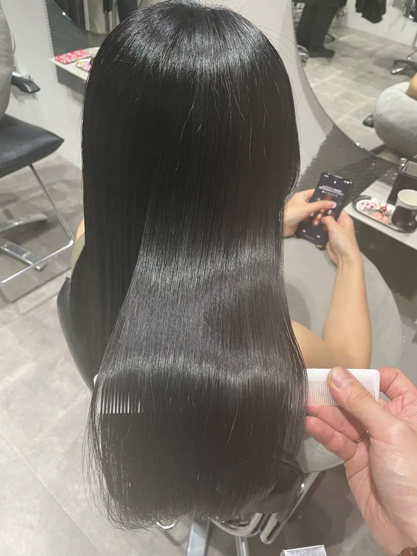 ロング カラー トリートメント カット ヘアカラー トリートメント ナカムラ イヅミのヘアスタイル