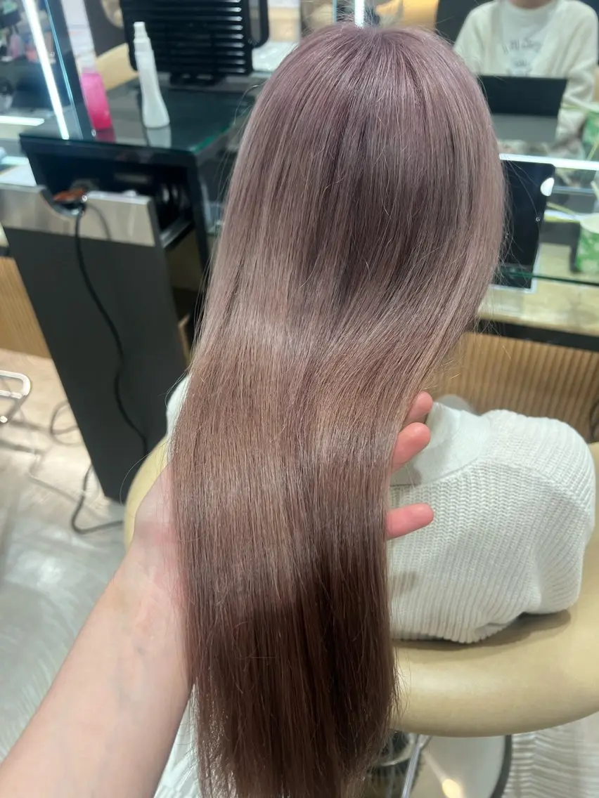 ロング カラー ベージュカラー ピンクカラー ピンクベージュ 骨格/顔型/診断/ 伏見/飯味 華菜のヘアスタイル