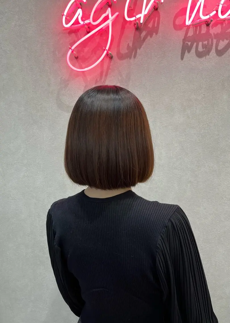 ショート カット 縮毛矯正 🪽髪質改善縮毛矯正 🤍MIU🤍のヘアスタイル