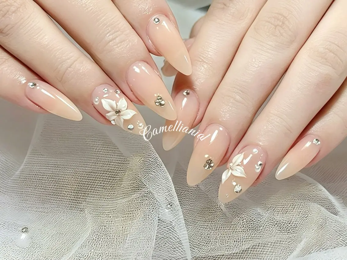ネイル momoka デザイン長さだしのネイルデザイン