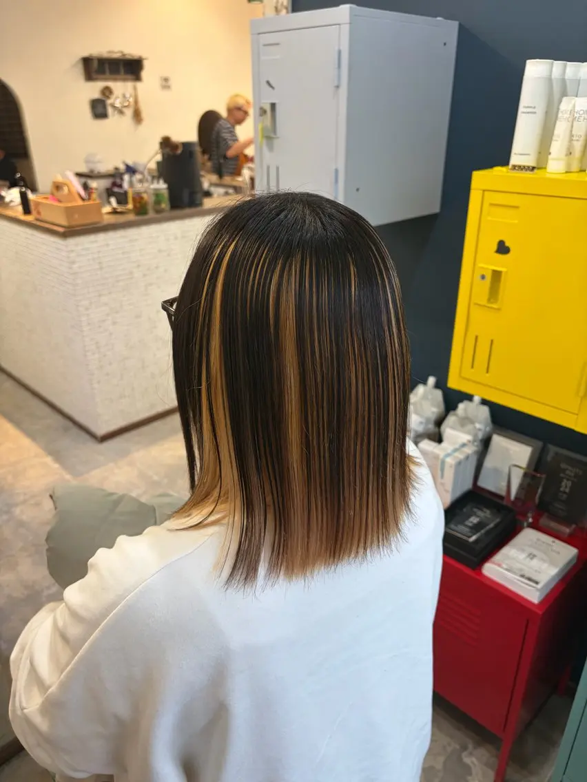セミロング 縮毛矯正 ブリーチカラー/草薙 MARU🌼のヘアスタイル