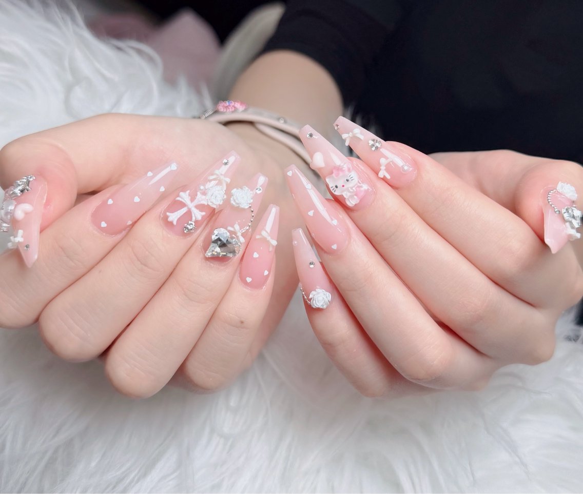 ネイル チークネイル 長さ出し フラッシュネイル フレンチネイル グラデーション ハンドネイル Lenie Nail Salonのネイルデザイン