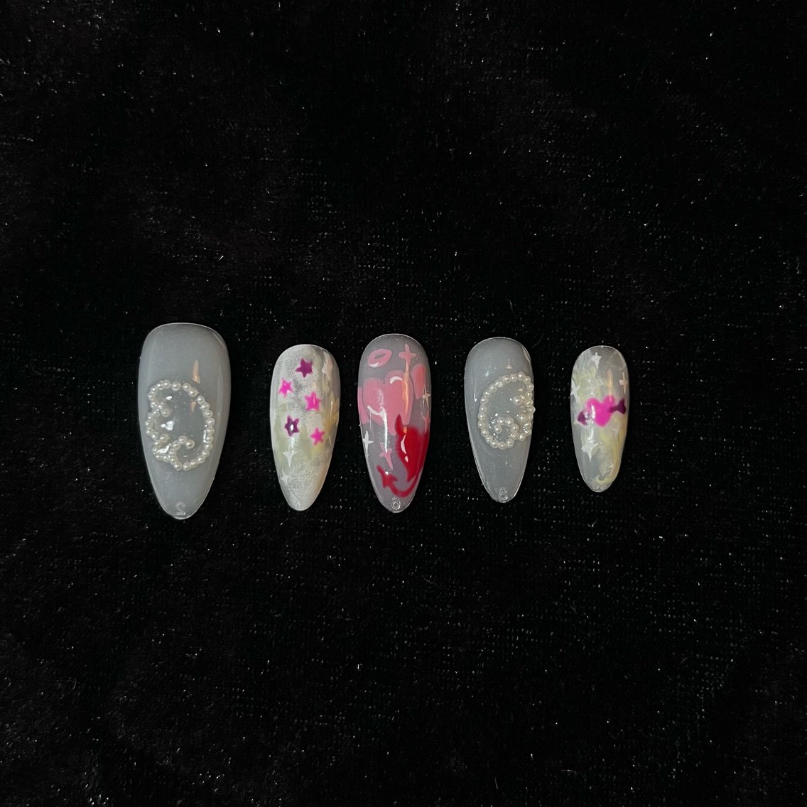 ネイル noir nails Kanaeのネイルデザイン