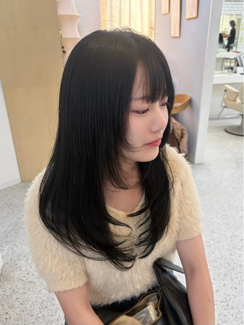 ロング ヘアカラー LOMARLIE / yunaのヘアスタイル