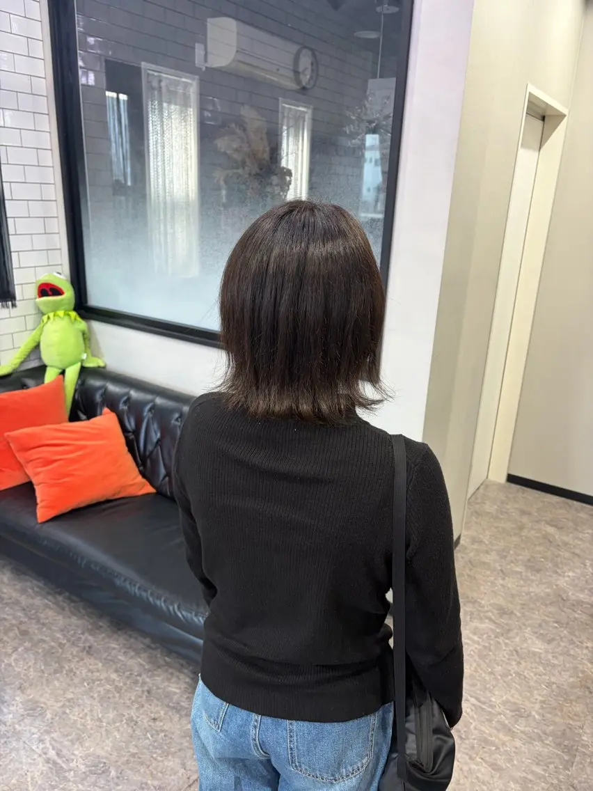 ミディアム カット ヘアカラー 友滝 真菜美のヘアスタイル