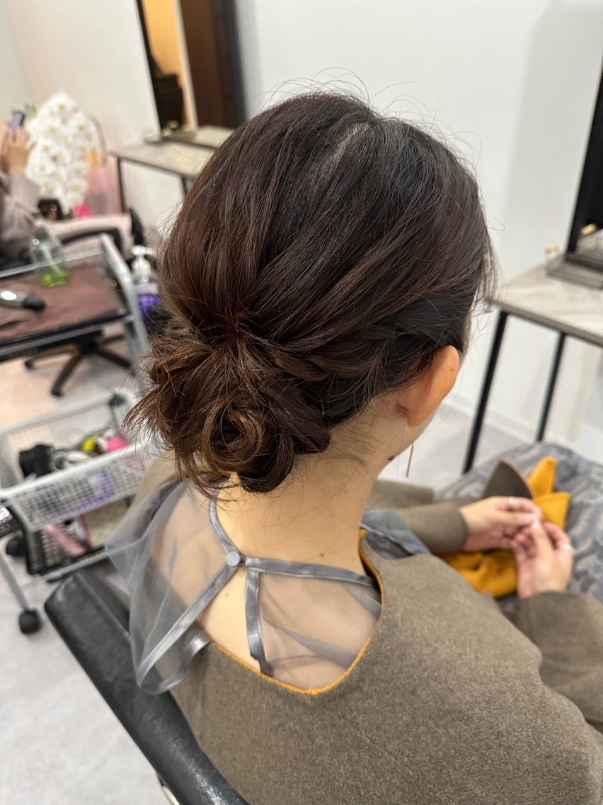 ヘアアレンジ ヘアセット 🌈髪質改善🌈 過去の1艶サラ体験✨のヘアスタイル