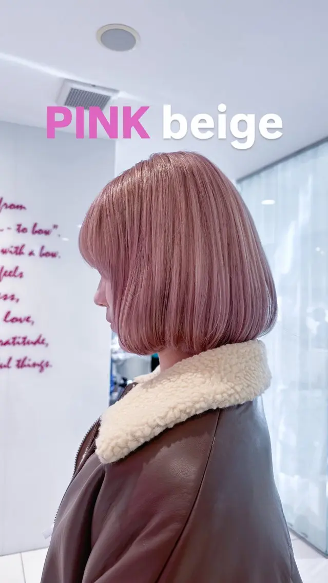 ミディアム カラー ブリーチ ダブルカラー ピンクカラー 半田 陽菜のヘアスタイル