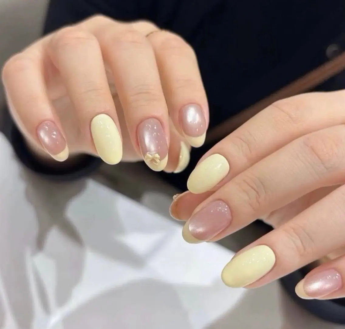 ネイル チークネイル フレンチネイル グラデーション キラキラネイル 韓国ネイル Minette nailHuongのネイルデザイン