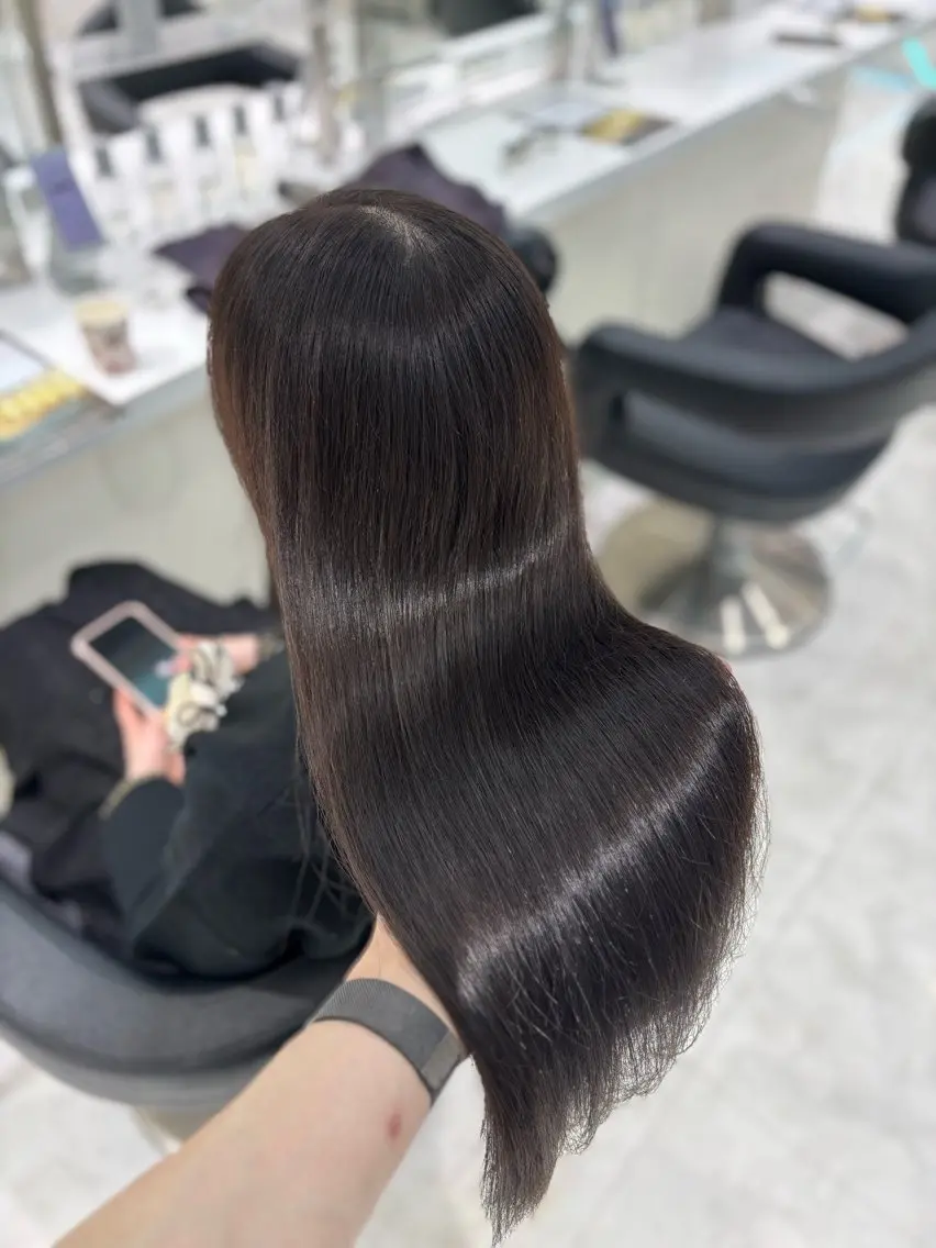 ロング カラー ヘアカラー トリートメント ヘッドスパ ヘアセット 流行りの透明感カラー ×縮毛矯正🤍ユウのヘアスタイル