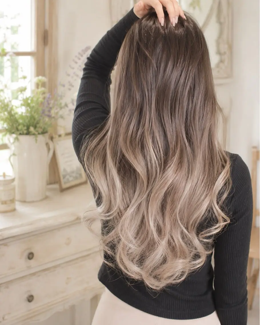 ミディアム ハイライト ヘアカラー grand juteのヘアスタイル