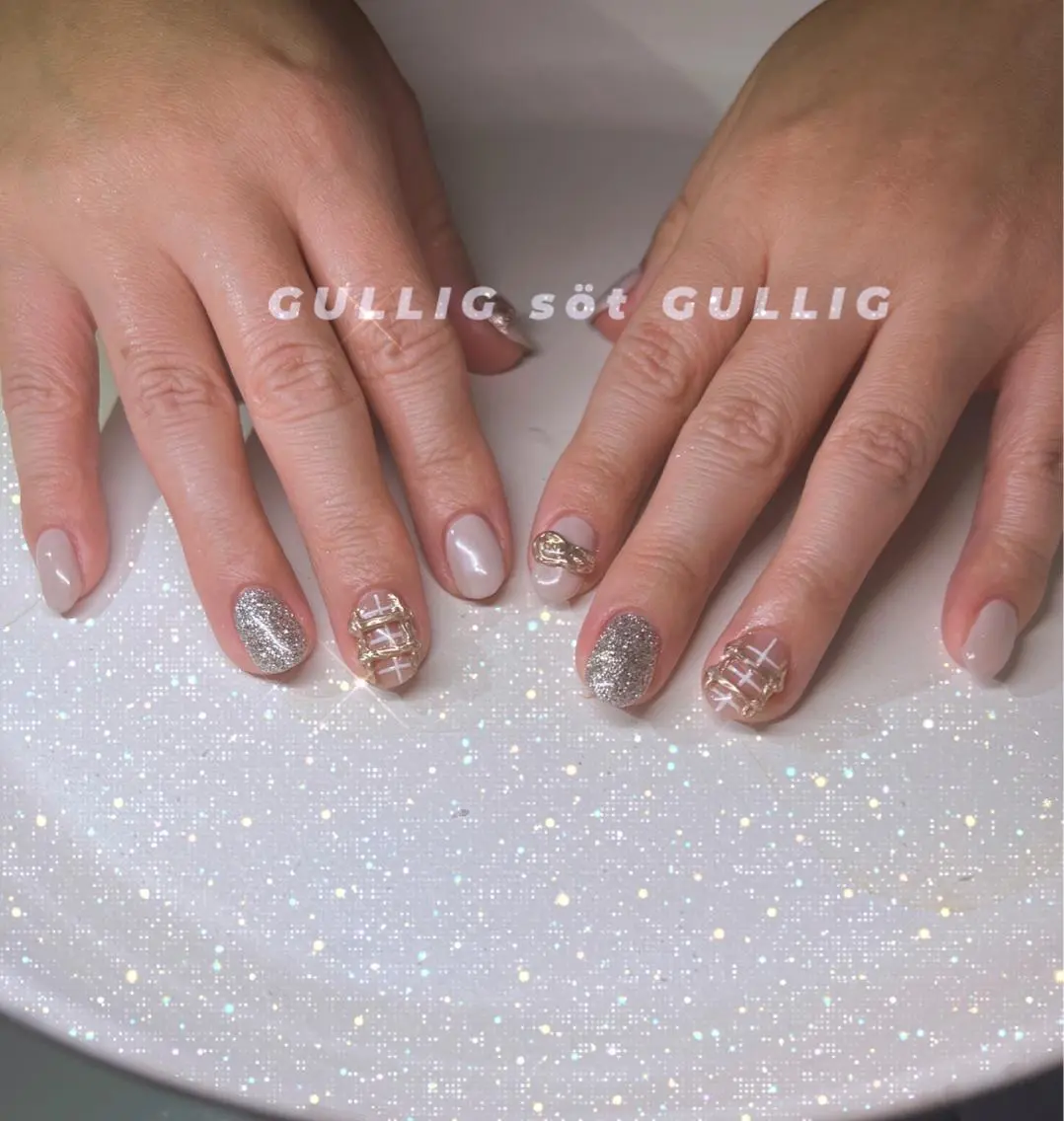 ネイル GULLIG söt GULLIGのネイルデザイン