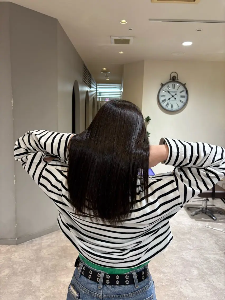 カラー 小林 咲璃のヘアスタイル