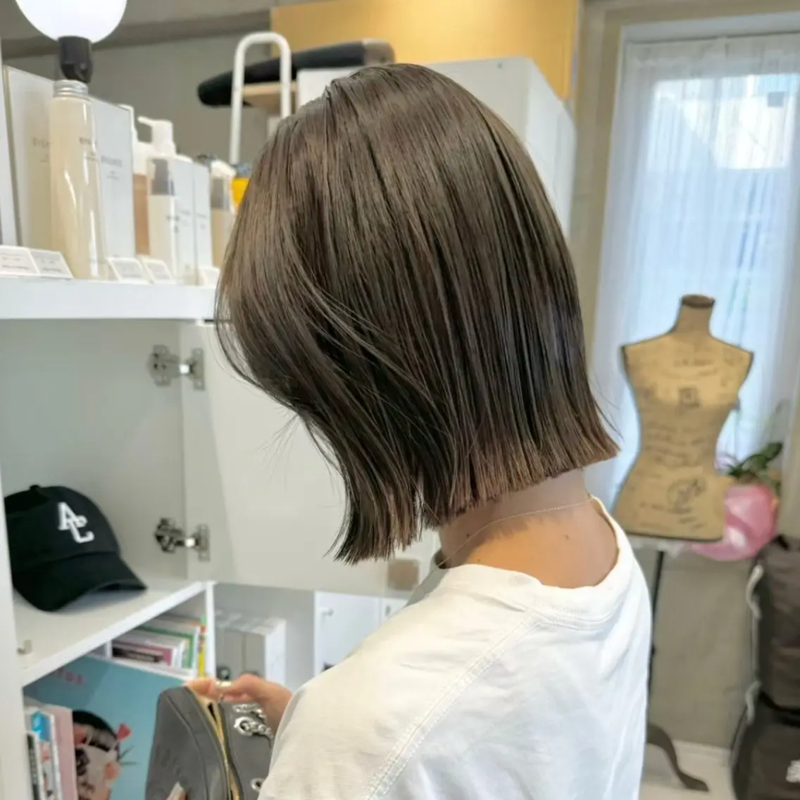 ショート 髪質改善ストレート ツヤ感カラー/悠生のヘアスタイル