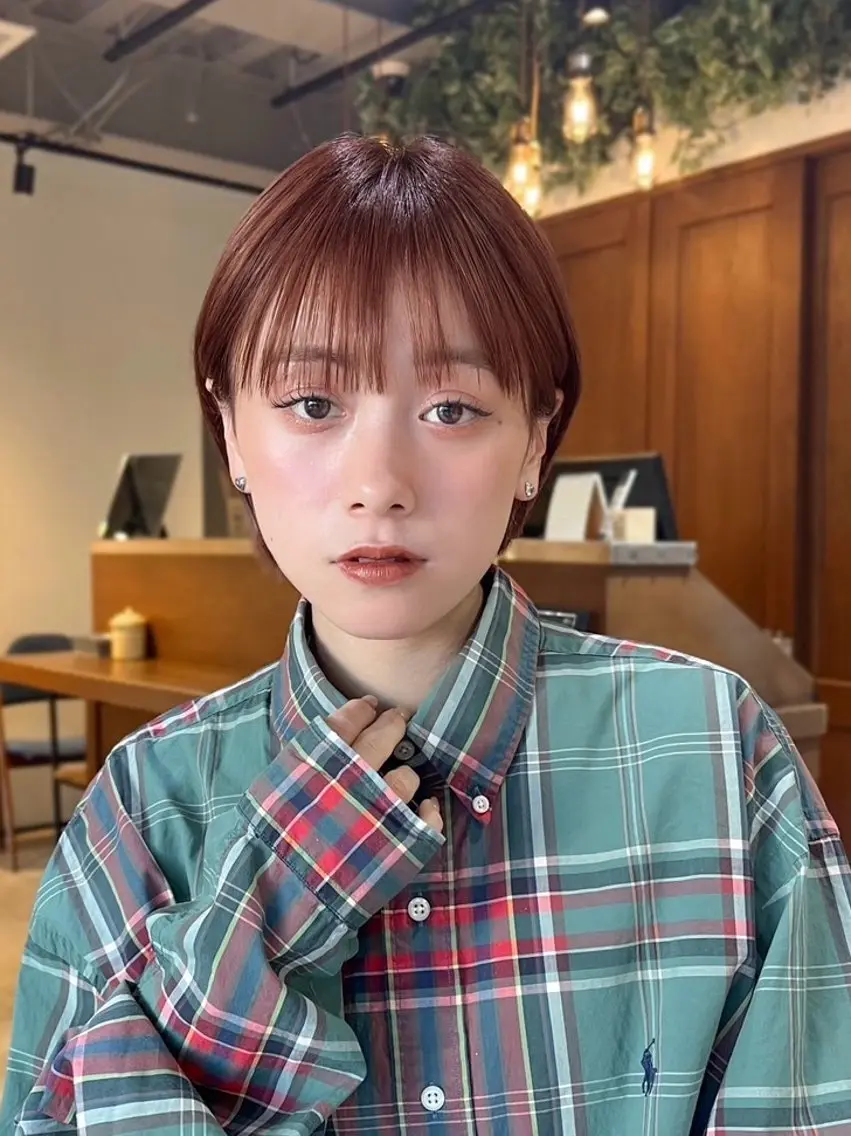 ショート ショートヘア ミディアムヘア Chifumiのヘアスタイル