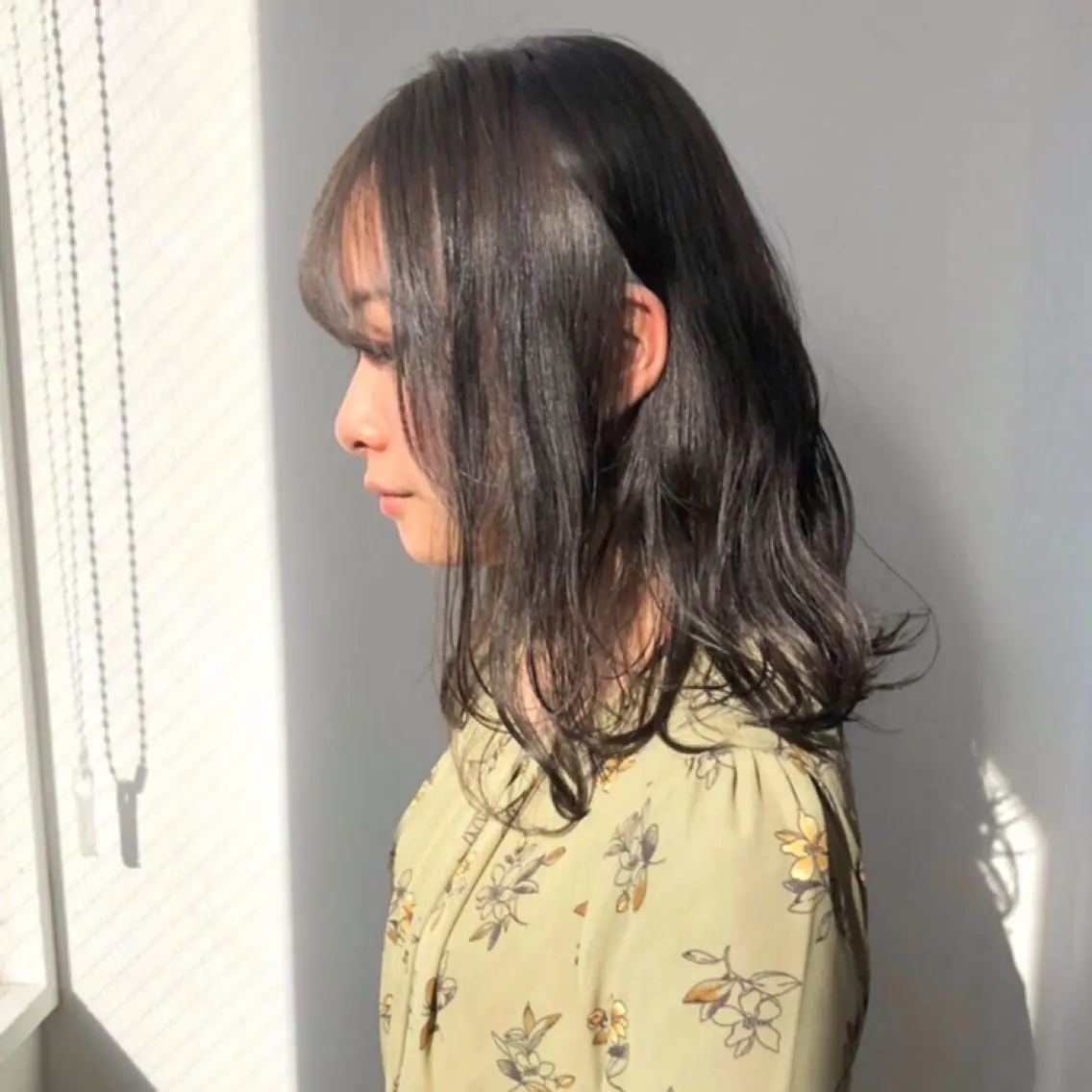ミディアム カラー ベージュカラー ブリーチ ブリーチなしカラー オリーブベージュ レイヤーボブ/ボブ 仲川和人のヘアスタイル