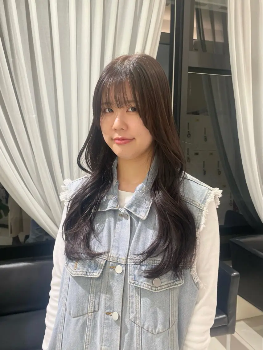 ロング 秋山 智香のヘアスタイル
