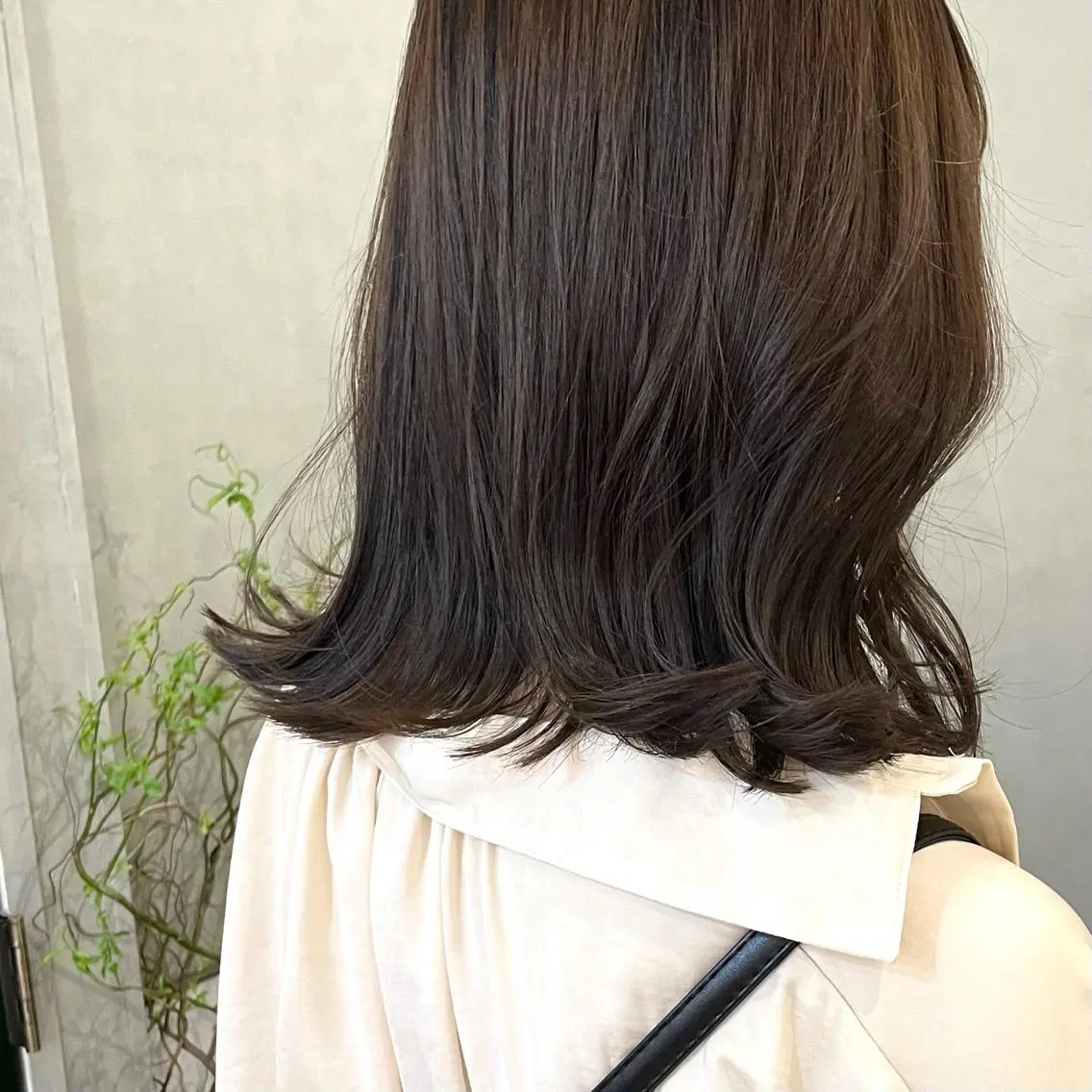 ミディアム カラー ベージュカラー ラベンダーカラー ラベンダーベージュ カット ヘアカラー はるか 💐 お悩み改善美容師のヘアスタイル