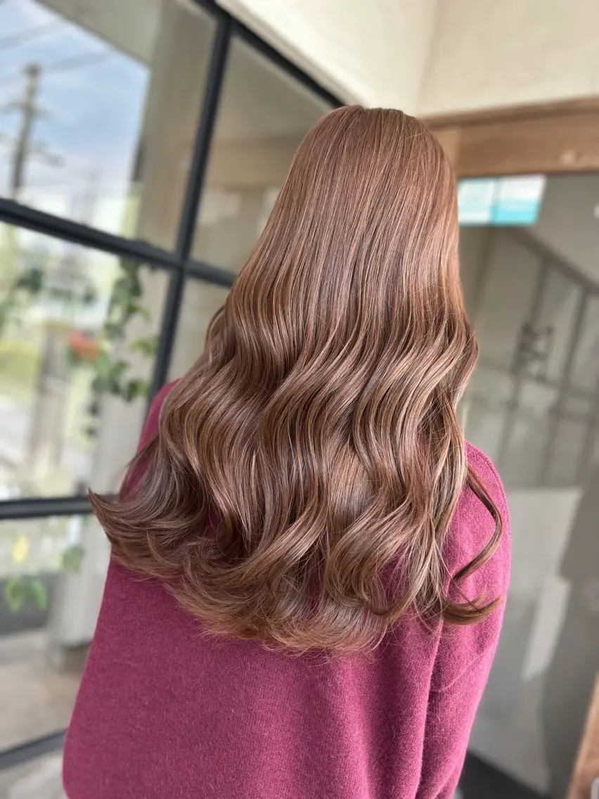ロング カラー ベージュカラー ブリーチ ショコラベージュ 透明感カラー ダブルカラー カット ヘアカラー トリートメント 井上 花音のヘアスタイル