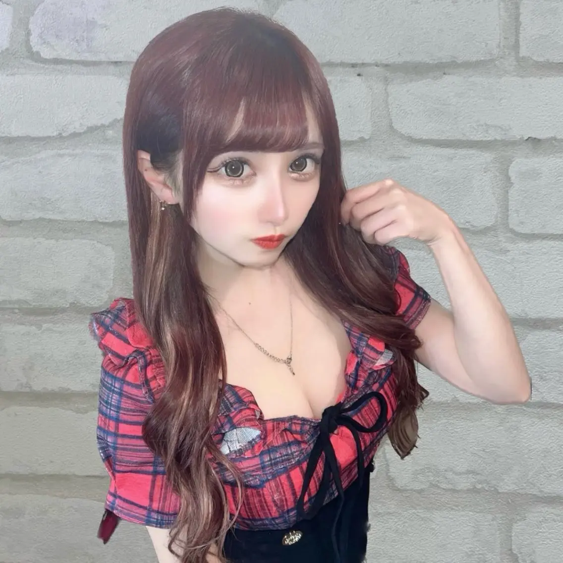 ロング カラー ボルドーカラー 🦋エクステ🦋 TOMOKAのヘアスタイル