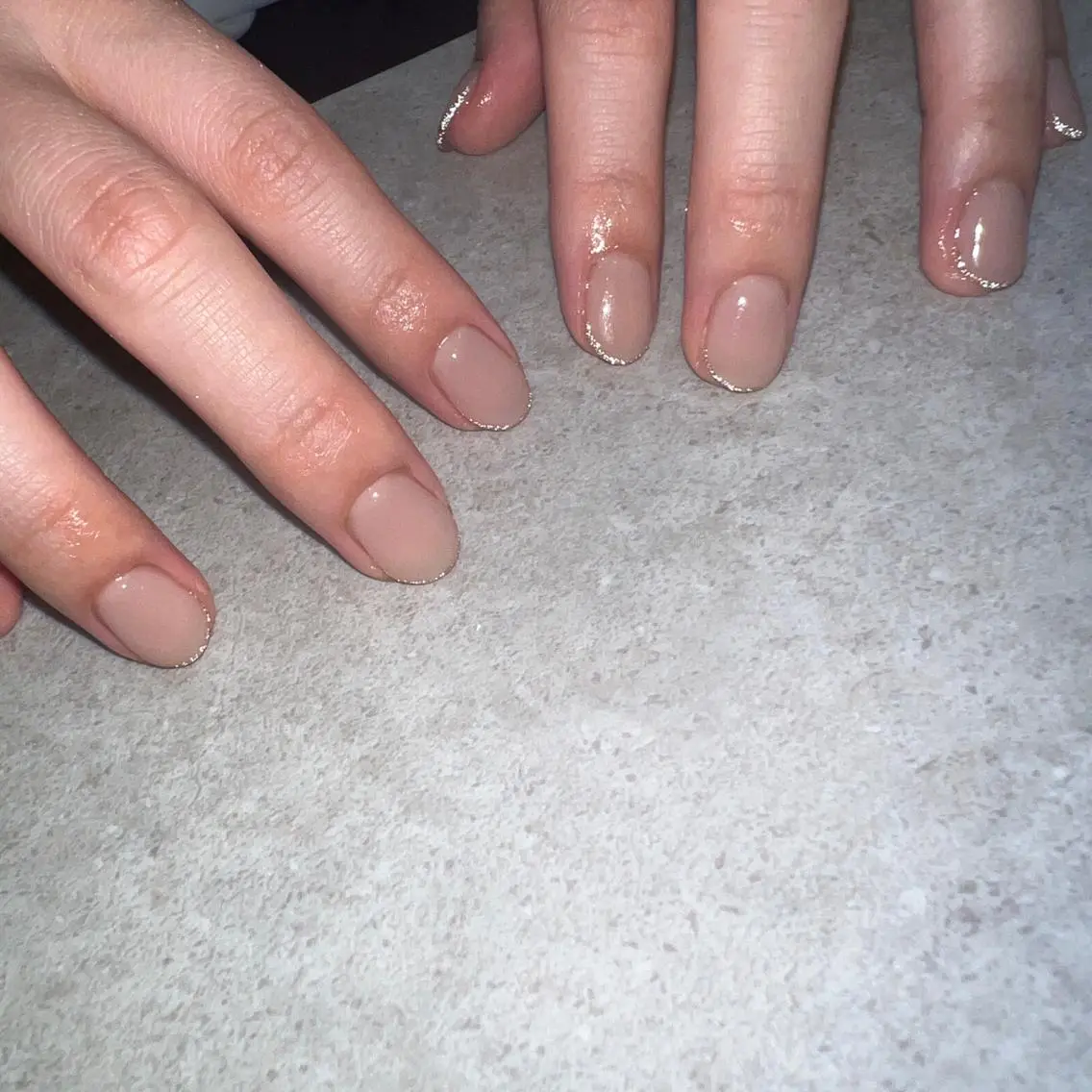 ネイル フラッシュネイル ラメ(グリッター) オフィスネイル ワンカラーネイル ハンドネイル ハンドケア Allma Nailのネイルデザイン