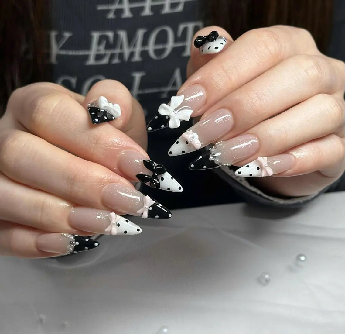 ネイル フレンチネイル ジェルネイル ハロウィン 韓国ネイル マグネットネイル ハンドネイル neco H.babynailのネイルデザイン