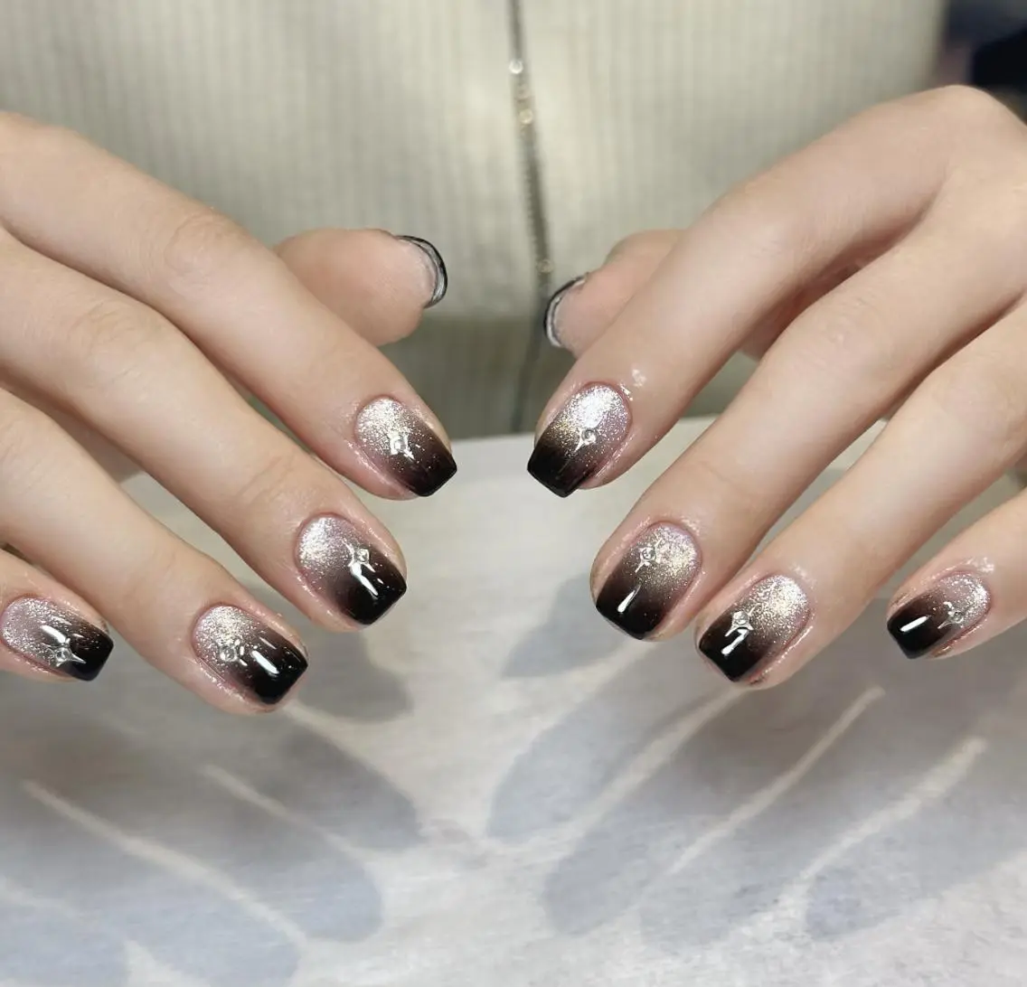 ネイル ハンドネイル ハンドケア 🍑 momo_nailのネイルデザイン