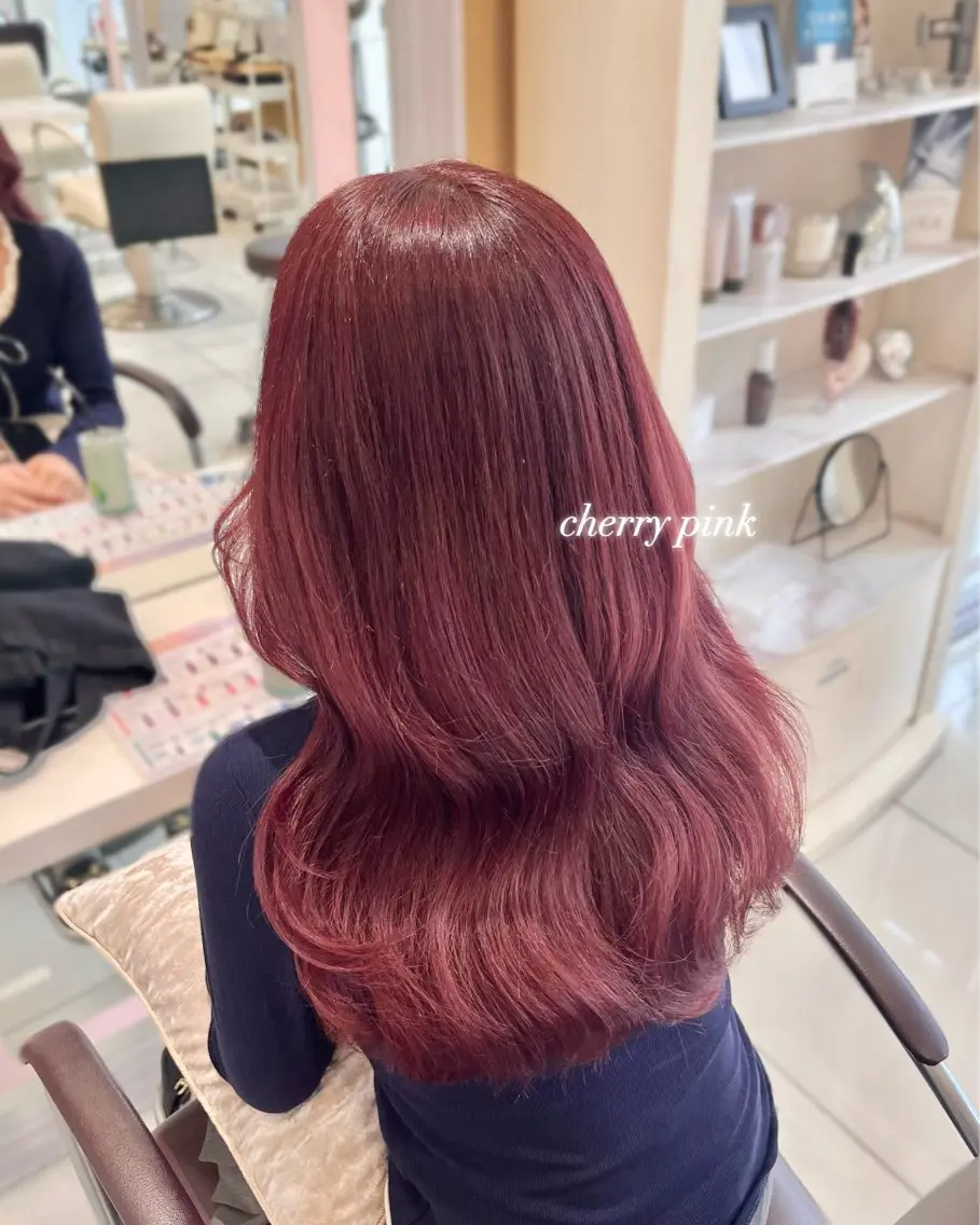 ロング カラー ブリーチ ブリーチなしカラー ピンクカラー ヘアカラー トリートメント 𝐧𝐚𝐨♡ ハイトーン/ピンクのヘアスタイル