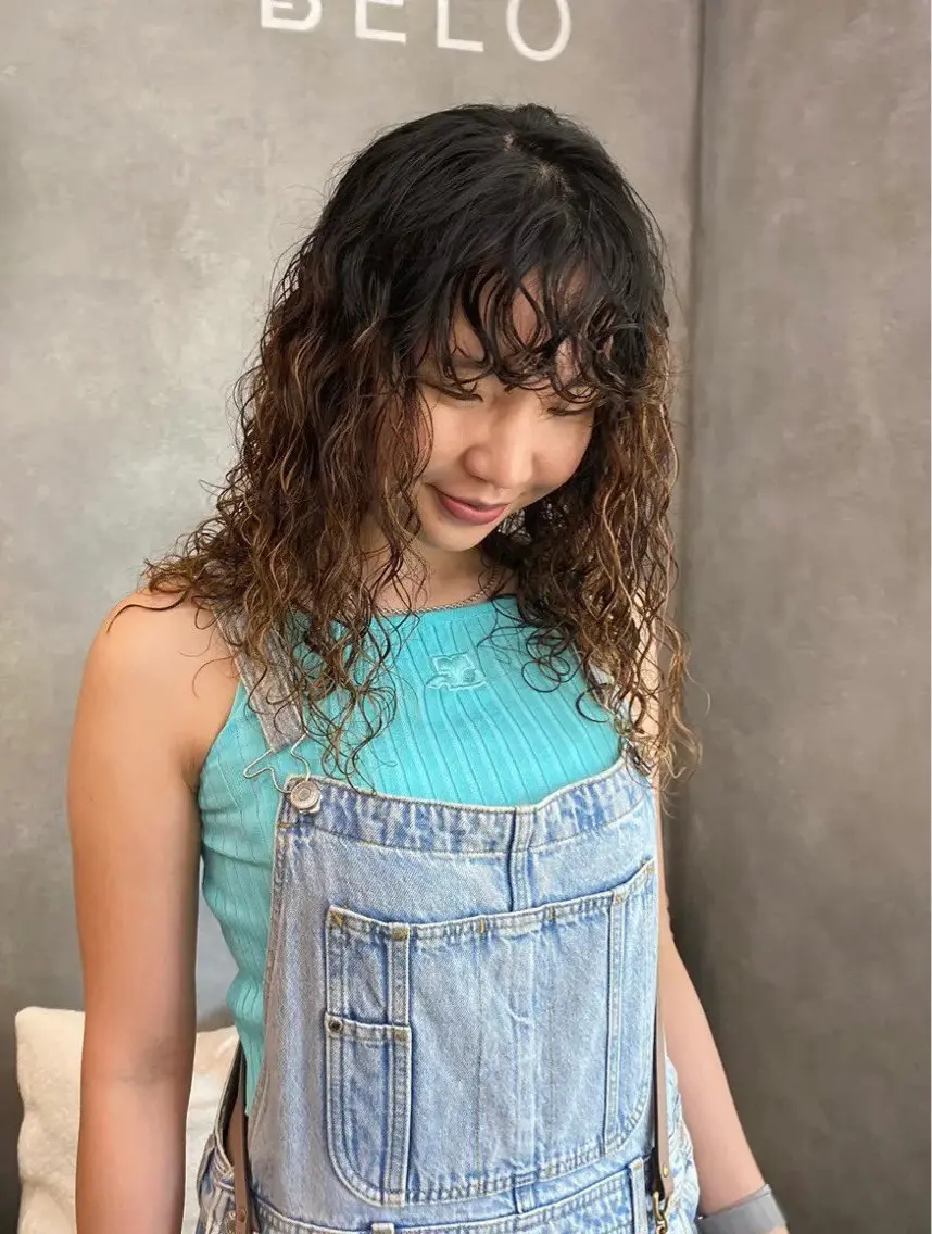 ロング 韓国風ヘア カット パーマ BELO OSAKA カエデのヘアスタイル
