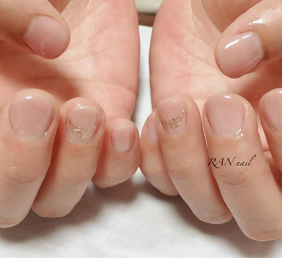 ネイル フットネイル フレンチネイル ラメ(グリッター) ミラーネイル ニュアンスネイル RAN nailのネイルデザイン